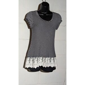 A. Byer Striped Tunic Top Lace Trim Short Sleeve Casual Blouse Small